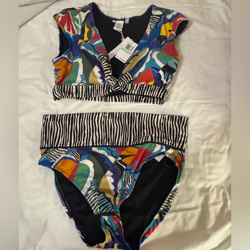 Colorful & FUN Patterned Bikini by BLUE ROD BEATTIE really FLATTERING- zoom in👀